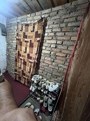 вагон на калесах: Срочно продаётся уютный и тёплый дом барачного типа в спокойном тихом — 6