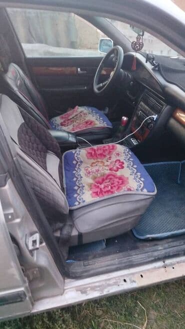 жугили авто: Audi 100: 1992 г., 2.8 л, Механика, Бензин, Седан — 4