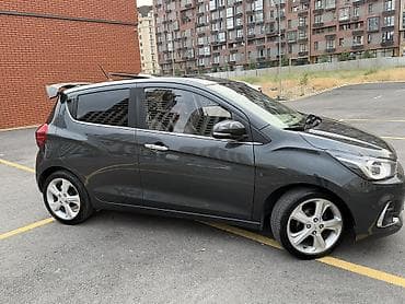 Chevrolet Spark: 2017 г., 1 л, Вариатор, Бензин, Хэтчбэк — 10