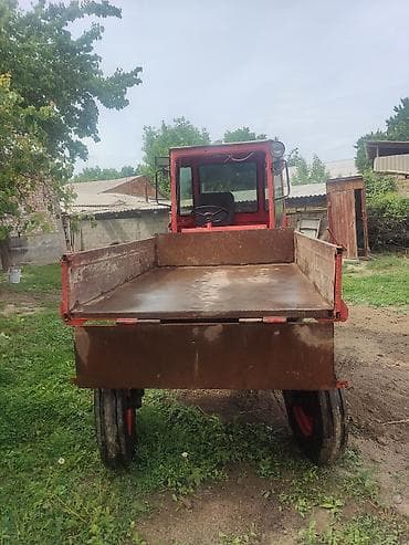 Полупогрузчик/мини-самосвал на базе малогабаритного трактора с