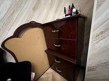 сексуальный диван: Продаю Спальный гарнитур с Дубая в классическом стиле, тёмное дерево — 2
