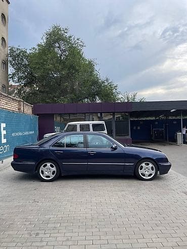 byd e7: Mercedes-Benz E-Class: 2000 г., 4.3 л, Автомат, Бензин, Седан — 5