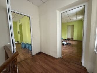 пол дом раб городок: Сдаю Офис, 153 м², В частном доме — 18