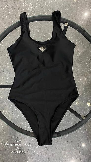 Толстовки, худи: Абсолютно новый купальник Prada. Очень стильный, красиво сидит😍 размер — 2