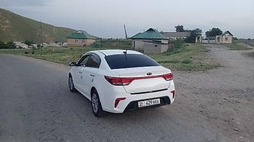 super soco: Kia Rio: 2018 г., 1.6 л, Механика, Бензин, Хэтчбэк — 10