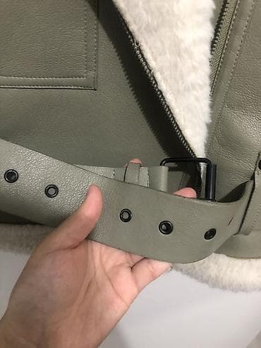 косуха: Женская дубленка Размер м Покупала за 4500 Продаю 1500 б/у В хорошем — 3