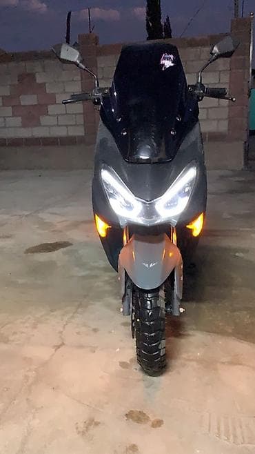 макси мапед: Макси-скутер 150 куб. см, Бензин, Б/у — 2