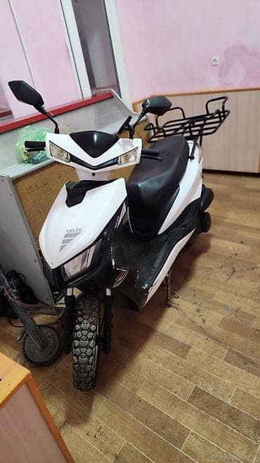 santa fe tm: Скутер Sonlink (бензиновый), белый/черный, городской/практический - — 2