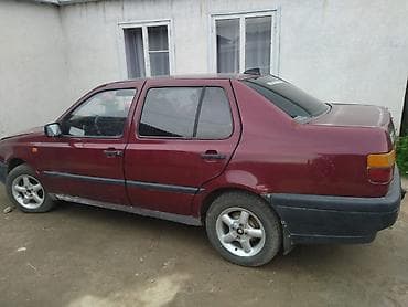 хундай аванте 1: Volkswagen Vento: 1994 г., 1.8 л, Кол менен иштөөчү, Бензин, Седан — 2