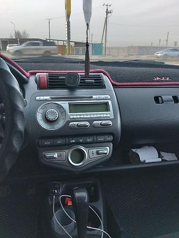 хонда джазз: Honda Jazz: 2008 г., 1.3 л, Автомат, Бензин, Хэтчбэк — 10