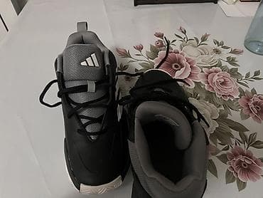 продаю брюки: Баскетбольные кроссовки adidas Ни разу не носил - Модель — 1
