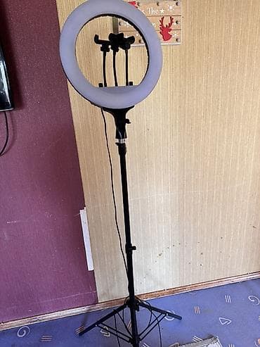 a7 iii: Кольцевая LED‑лампа на штативе для фото и видео. - Диаметр светового — 2