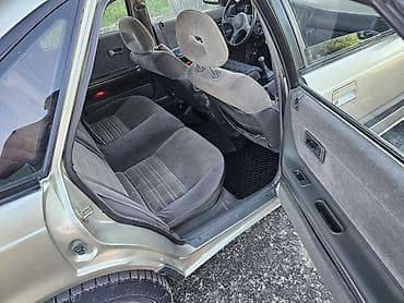 geely mongaro: Mazda 626: 1991 г., 2 л, Ручные, Бензин, Хэтчбэк — 10