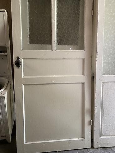 зеркала с лампочками: Межкомнатные деревянные двери с остеклением, классический — 4