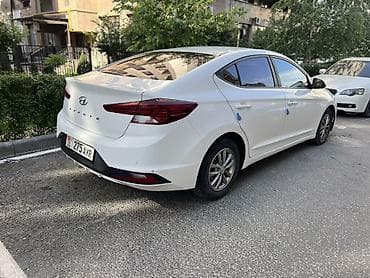 Продажа авто: Hyundai Avante: 2019 г., 1.6 л, Автомат, Газ, Седан — 4