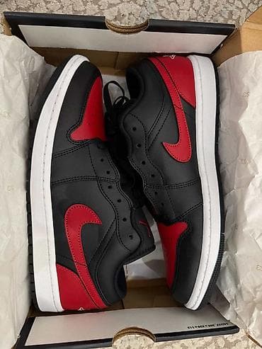 Мужские кроссовки, 43, 44, Nike, Новый, цвет - Красный, Самовывоз, Бесплатная доставка, Платная доставка