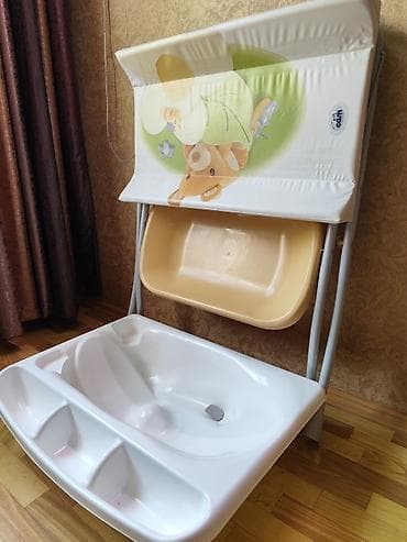 Манежи-кровати: Пеленальный стол, Б/у, Пластик — 7