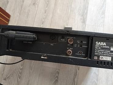 с выдвижным экраном: Видеомагнитофон SABA VR6520 (VHS), Made in Germany - Формат: VHS — 5