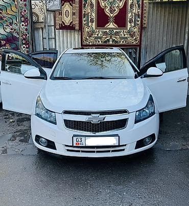 Chevrolet Cruze: 2009 г., Автомат, Бензин, Седан