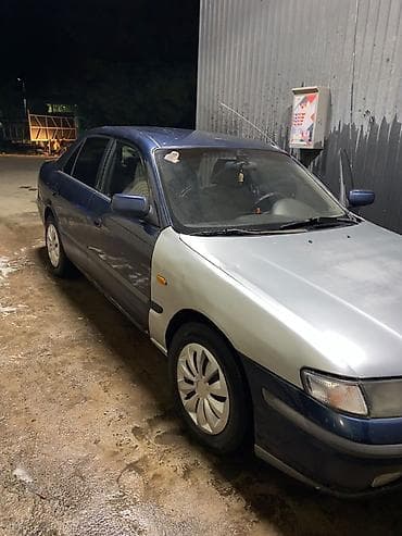 Унаа: Mazda 626: 1999 г., 1.8 л, Кол менен иштөөчү, Бензин, Седан — 2