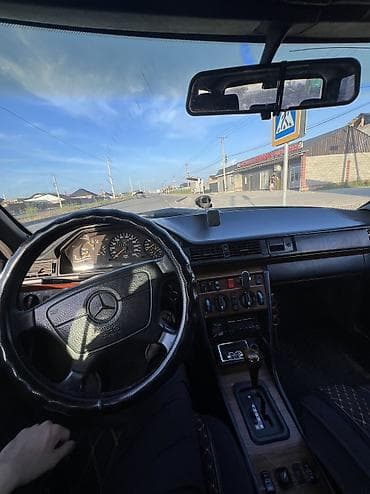 atego 818: Mercedes-Benz E-Class: 1995 г., 2.2 л, Автомат, Газ, Универсал — 3
