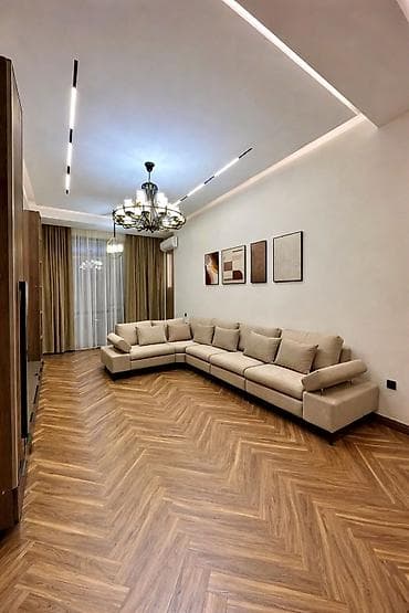 osh flat: 3 комнаты, 119 м², Элитка, 14 этаж, Дизайнерский ремонт — 1