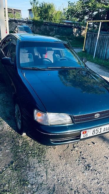 Toyota Carina E: 1993 г., 1.6 л, Механика, Бензин, Хэтчбэк