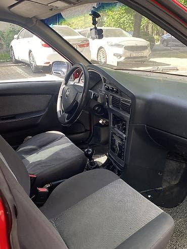 Транспорт: Daewoo Nexia: 2009 г., 1.6 л, Механика, Бензин, Седан — 6
