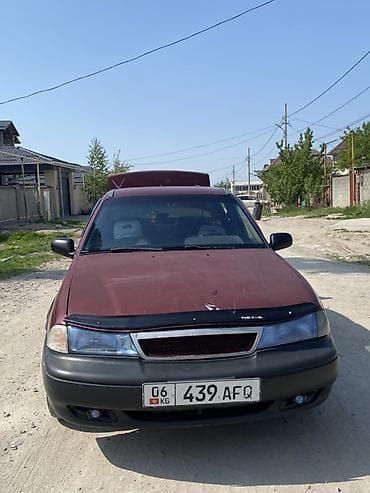 Daewoo Nexia: 2005 г., 1.5 л, Механика, Бензин, Седан