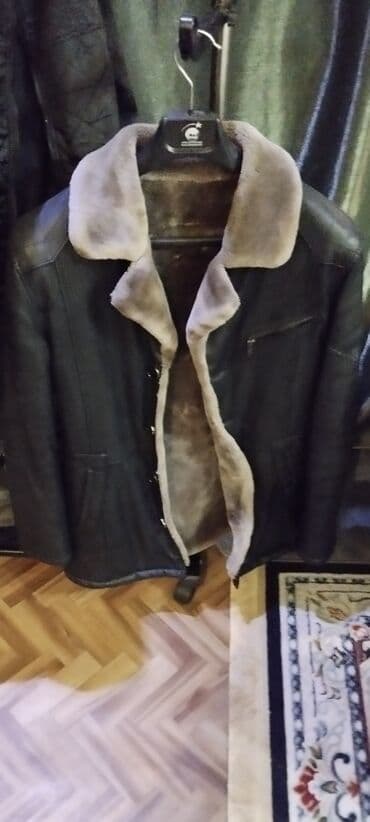 Продаю дублёнку. Подарили но не подошла по размеру. Кожаная,мех очень