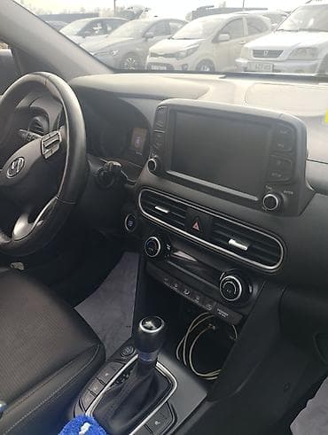 Транспорт: Hyundai Kona: 2020 г., Автомат, Бензин, Кроссовер — 3