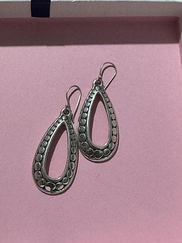 pull and beer: Босоножки кожаные. разм. 39

серьги серебро 700 с. и многое другое — 7