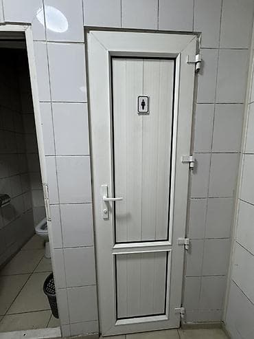 пластиковый эшик: Пластиковые двери для санузлов (кабинки) Состояние отличное — 1