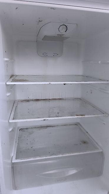 Морозильники: Холодильник Indesit, Двухкамерный — 4