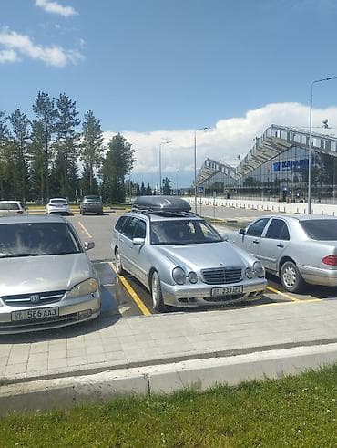 e2 byd: Mercedes-Benz E-Class: 2001 г., Автомат, Универсал — 1