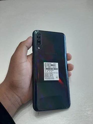чехлы бу: Samsung Galaxy A50, Б/у, 64 ГБ, цвет - Черный, 2 SIM — 1