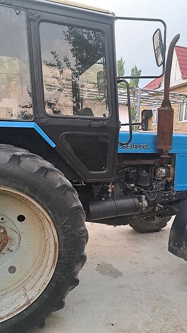 куплю электро инструмент: Трактор Беларус МТЗ‑82.1 - Полный привод (4x4), передний ведущий — 2