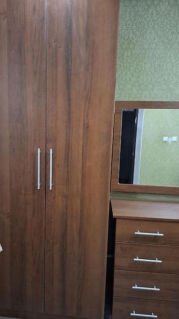 third edition solution: Спальный гарнитур в едином стиле: двустворчатый шкаф, комод с зеркалом — 1