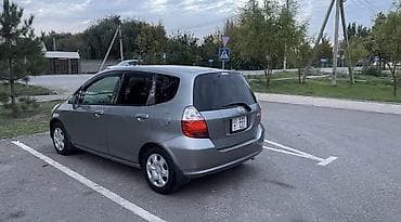 Продажа авто: Honda Fit: 2004 г., 1.3 л, Вариатор, Бензин, Хэтчбэк — 4