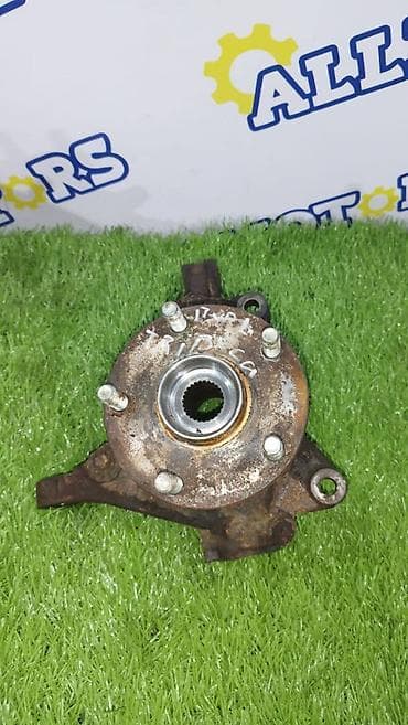 Передняя левая Ступица Subaru Б/у, Оригинал