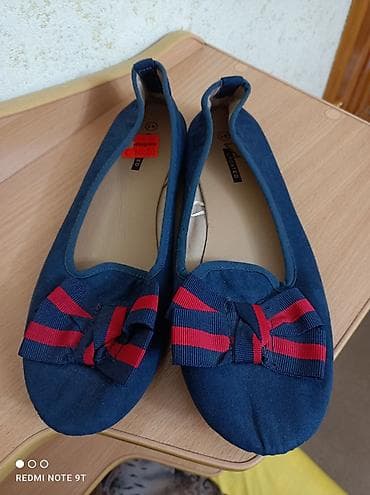 Балетки женские, 2 пары. 1) Темно-синие с бантом в красно-синие