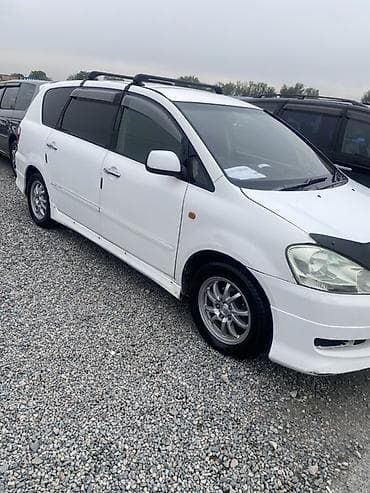 стоп сигнал фит: Toyota Ipsum: 2003 г., 2 л, Автомат, Бензин, Минивэн — 3