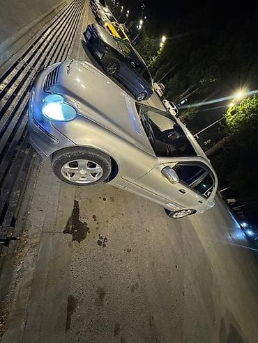 мер кабан: Mercedes-Benz C-Class: 2002 г., 2 л, Автомат, Бензин, Седан — 2