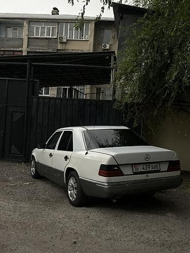 мерс сешка с180: Mercedes-Benz W124: 1989 г., 2 л, Механика, Бензин, Седан — 6