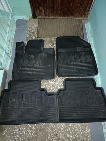 Родные Резиновые Полики Kia, цвет - Черный, Б/у, Самовывоз