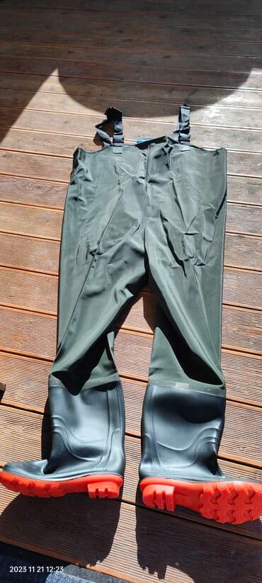 Продаю полукомбинезон для рыбалки, охоты. Новый, Китай at lalafo.kg Продаю полукомбинезон для рыбалки, охоты. Новый, Китай