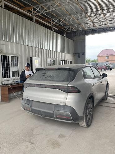subaru crostek: Changan Qiyuan Q05: 2025 г., Электромобиль, Кроссовер — 3