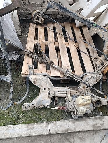 запчасть на пассат: Предлагаются к продаже б/у автозапчасти,на пассат включающие элементы — 1