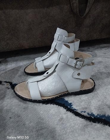 босоножки коричнево черные: Босоножки, 41, Новый, цвет - Белый, Самовывоз — 1