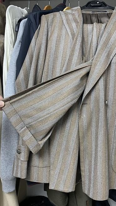 одежда сажда: Двубортный мужской пиджак в полоску. - Крой: двубортный, широкие — 2